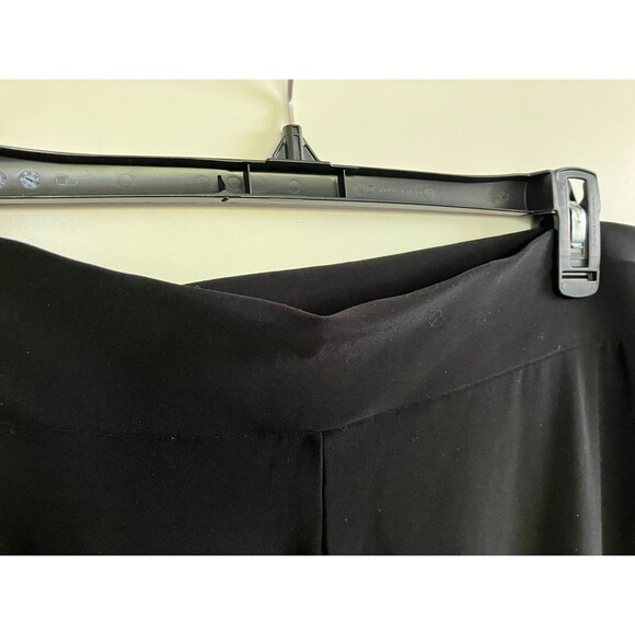 White House Black Market Black Palazzo Pants Capris SIze M Travel Friendly - Picture 7 of 7